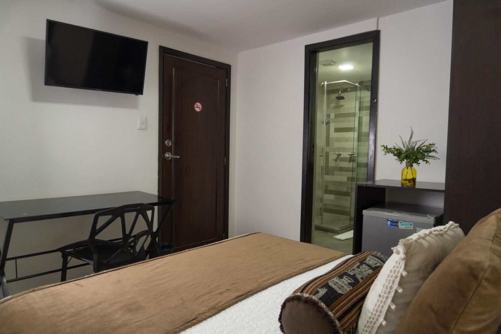 Hotel Alamos Del Parque เปเรย์รา ภายนอก รูปภาพ