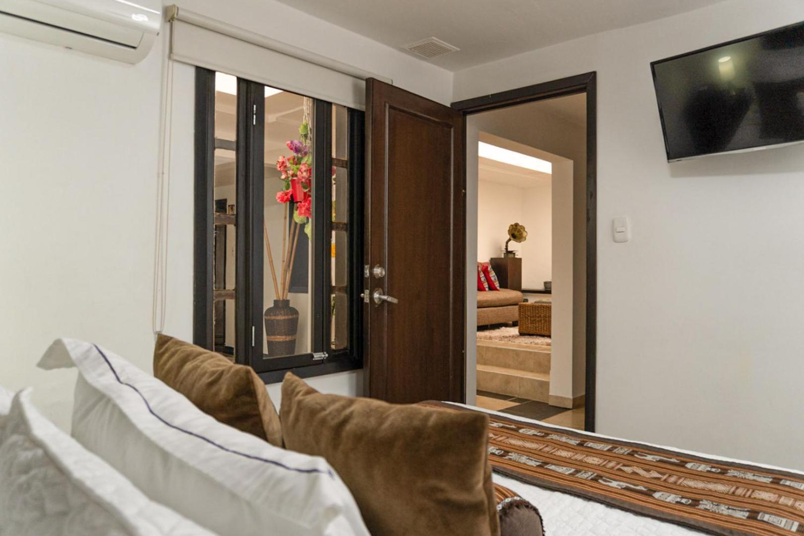 Hotel Alamos Del Parque เปเรย์รา ภายนอก รูปภาพ