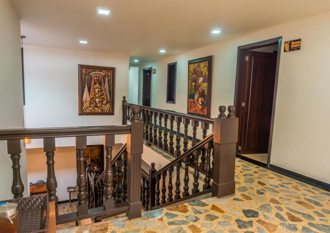 Hotel Alamos Del Parque เปเรย์รา ภายนอก รูปภาพ