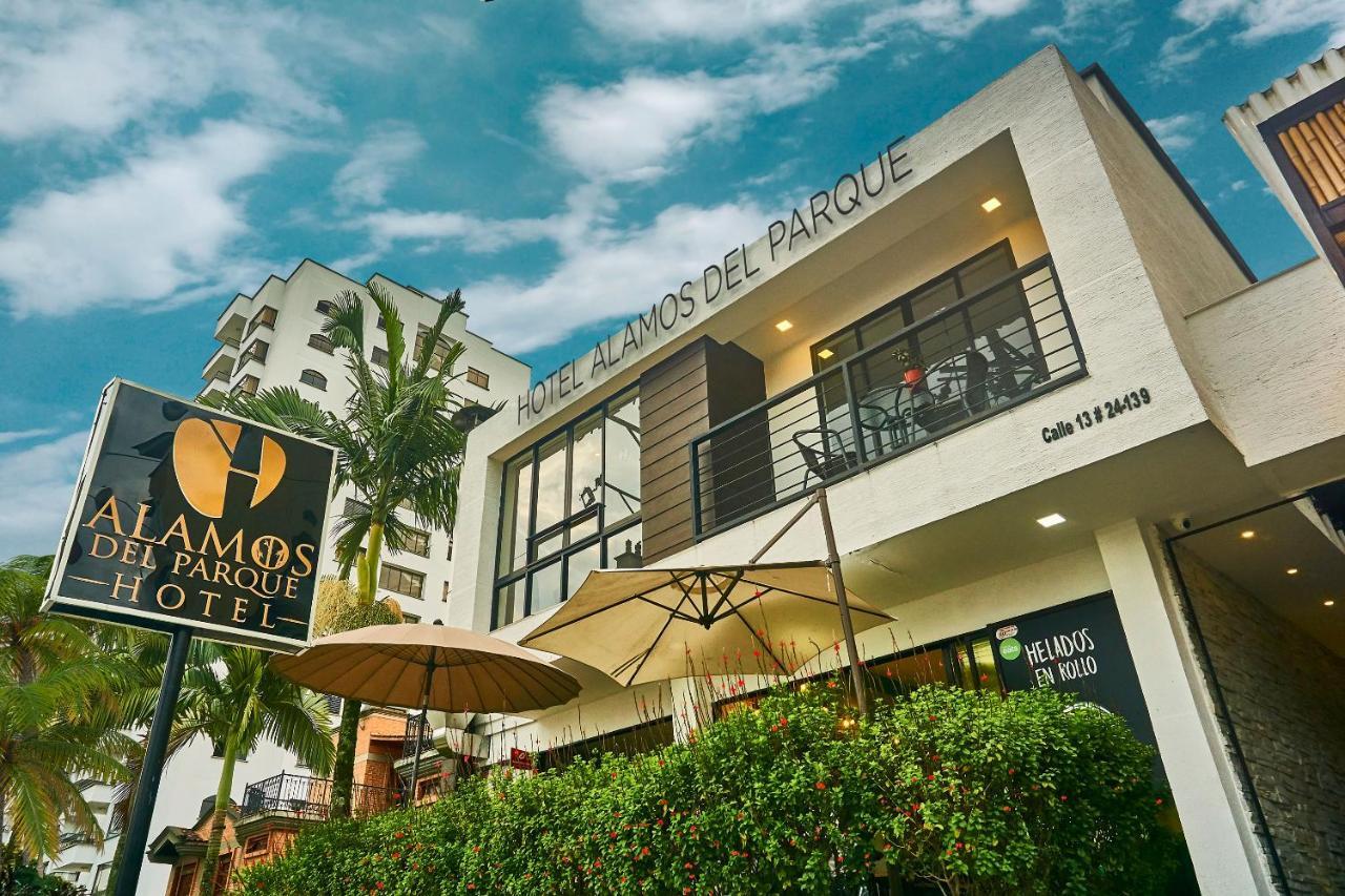 Hotel Alamos Del Parque เปเรย์รา ภายนอก รูปภาพ